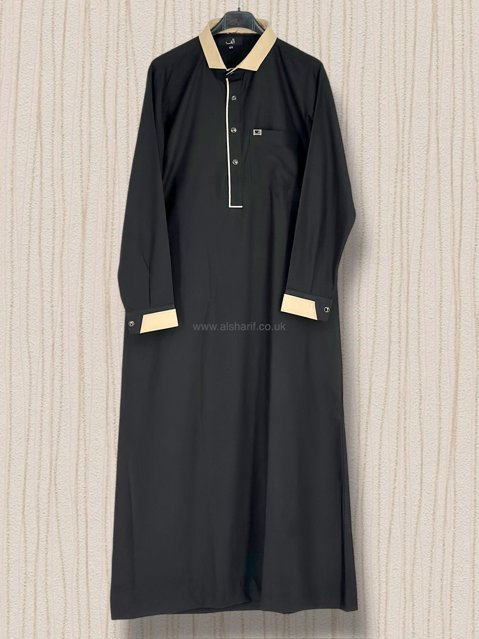 Black Matte Collared Buttoned Thobe Jubba