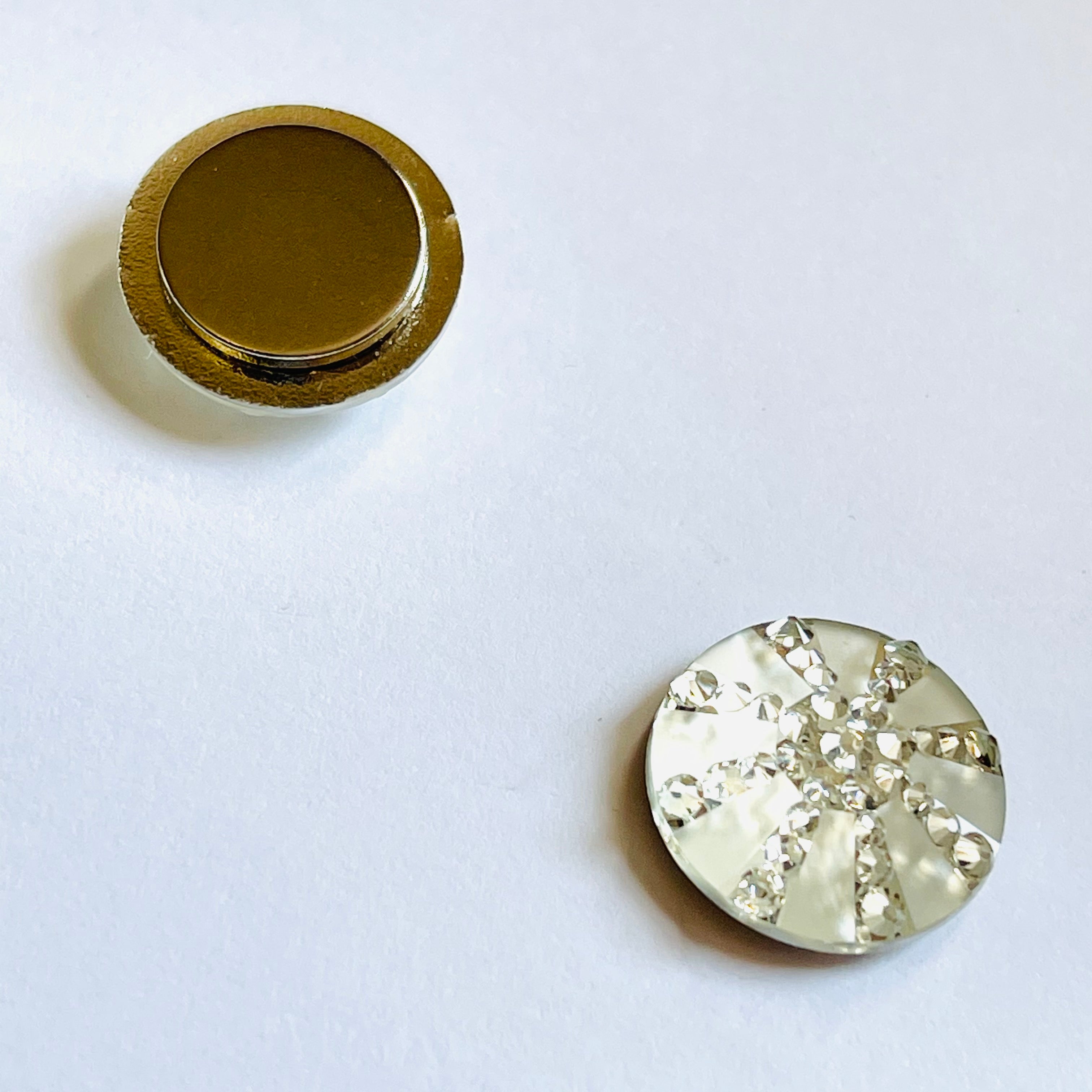 Magnetic Crystal Hijab Pin #38 - AL SHARIF STORE