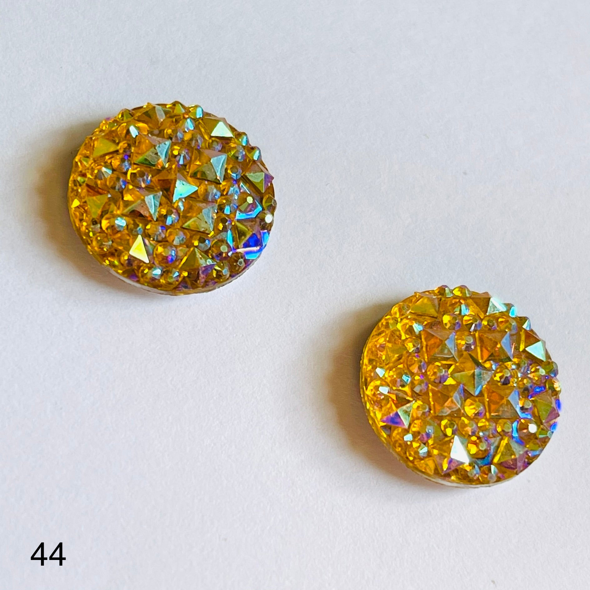Magnetic Crystal Hijab Pin #44 - AL SHARIF STORE