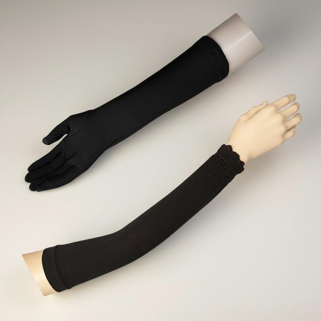 GLOVES / SLEEVES